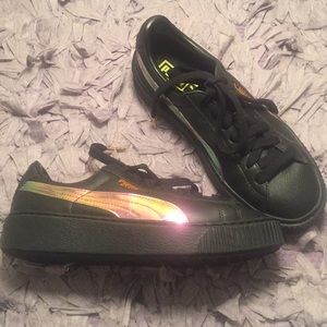 Rare Puma Holographic Basket